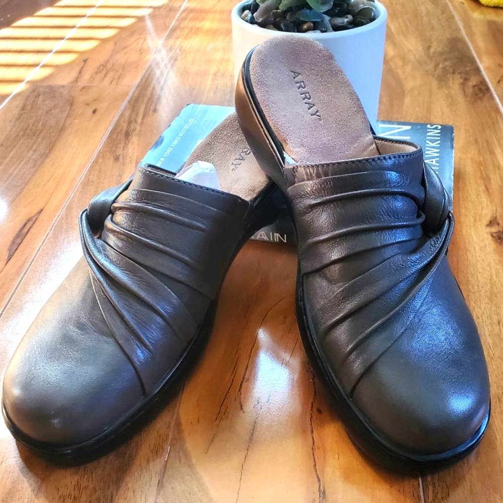 Array Gray Jazz Mules - Size 9.5m (Euc) - image 1